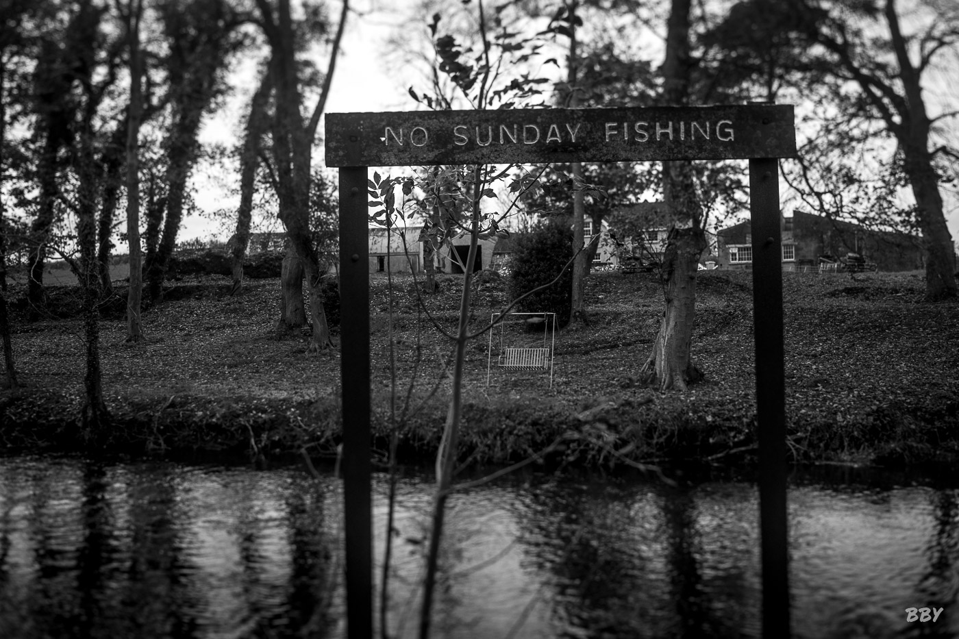 River,  _Lagan